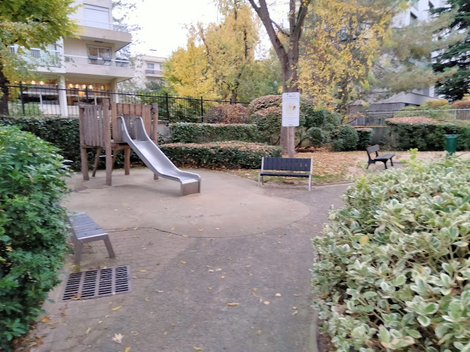Square d