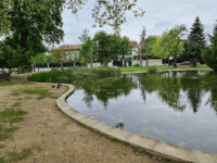Square des Lacs Travel Forum Reviews