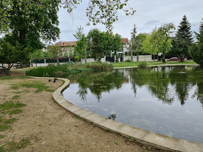 Square des Lacs
