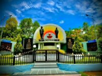 Statue of Phule couple Travel Forum Reviews