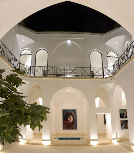 Steve House (Kashan Gallery)