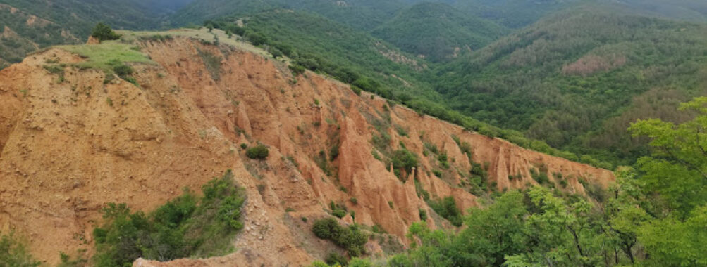Stob Earth Pyramids - Trailhead Travel Forum Reviews