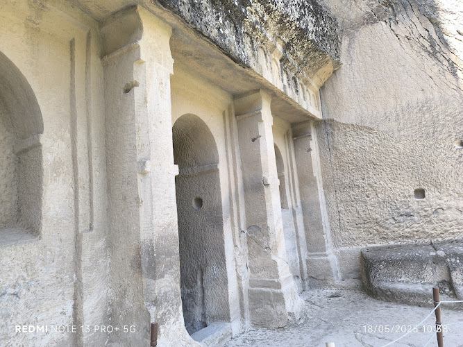 Sümbüllü kilise