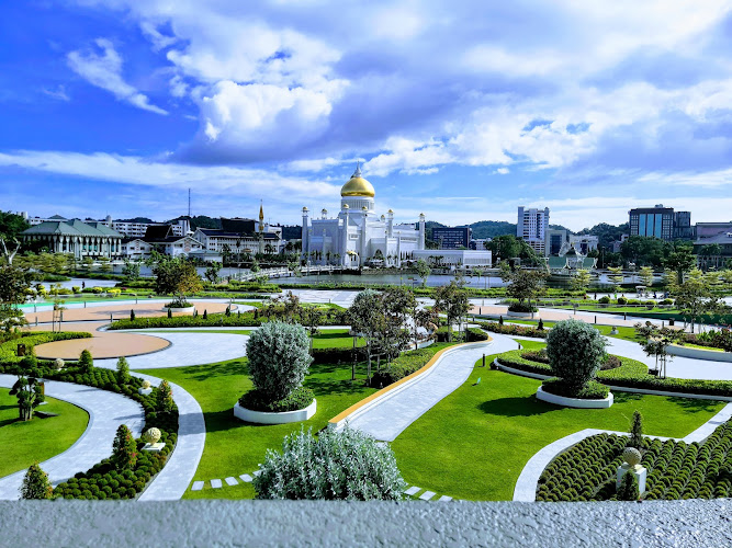 Taman Mahkota Jubli Emas