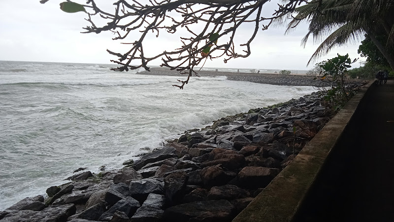 The Great wall of lovers- galle