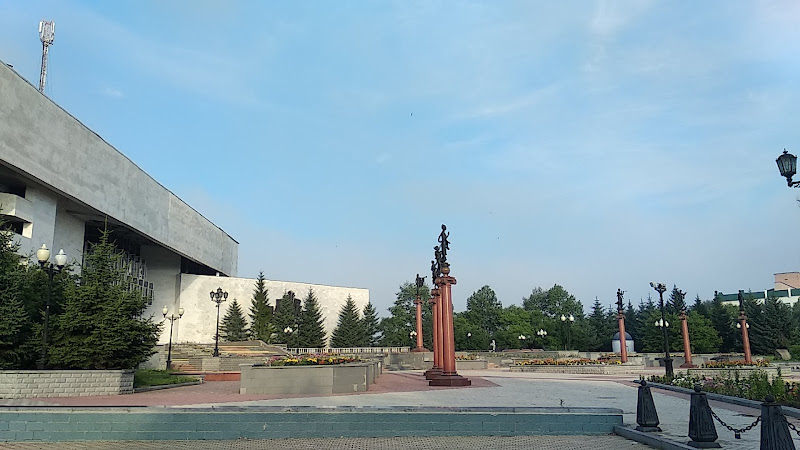 Theatre Square