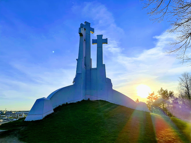 Three Crosses Monument