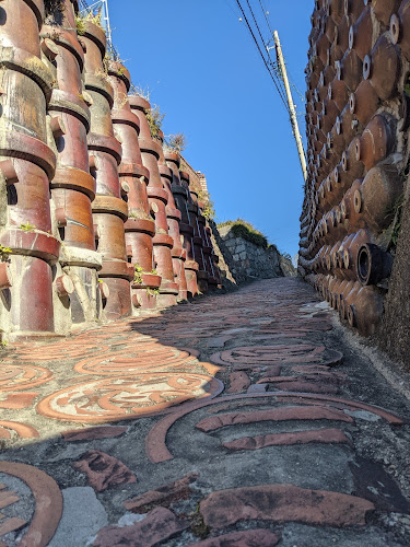 Tokoname Pottery Footpath