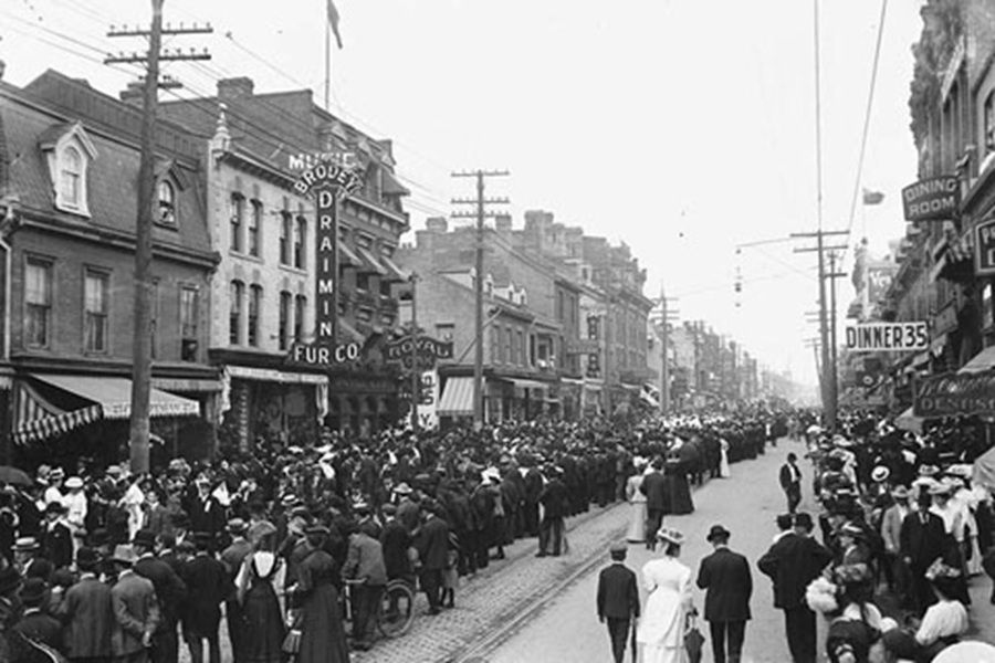 The Printers Strike jump stated the Labour Movement in Toronto. A Labour Day parade on Yonge Street, c 1900 