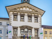 Town Hall Travel Forum Reviews