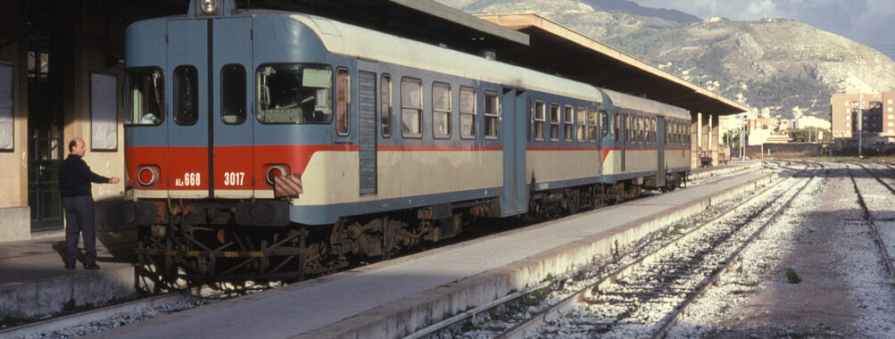 Walking tour of the salt pans near Trapani Review