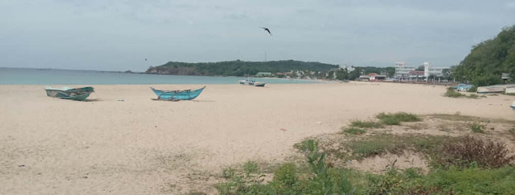 Trinco town beach car park Travel Forum Reviews
