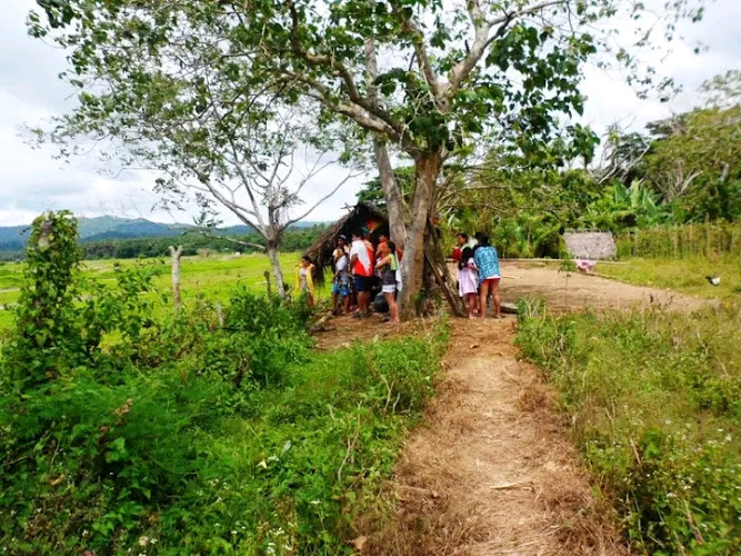 Tumapon Boac River Side