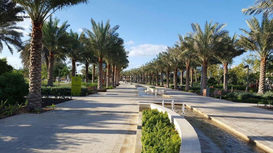 Pathways at Umm Al Emarat Park