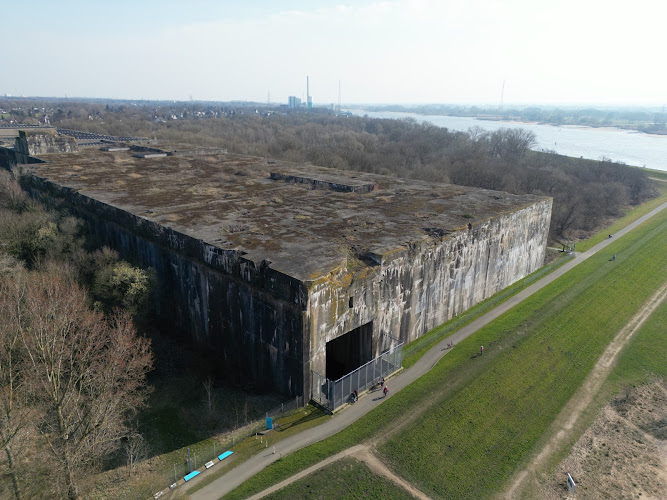 Valentin submarine pens