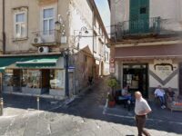 Via F. de Simone, 1 Travel Forum Reviews