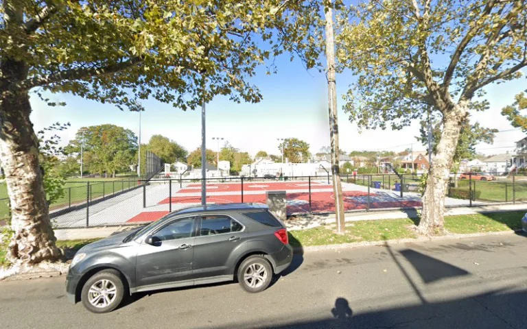 Washington Park Basketball Courts