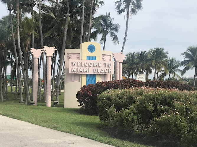 Welcome to Miami Beach Sign