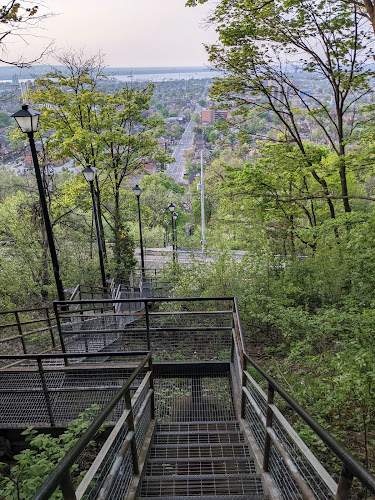 Wentworth Stairs
