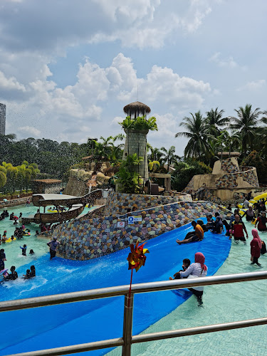 Wet World Water Park Shah Alam