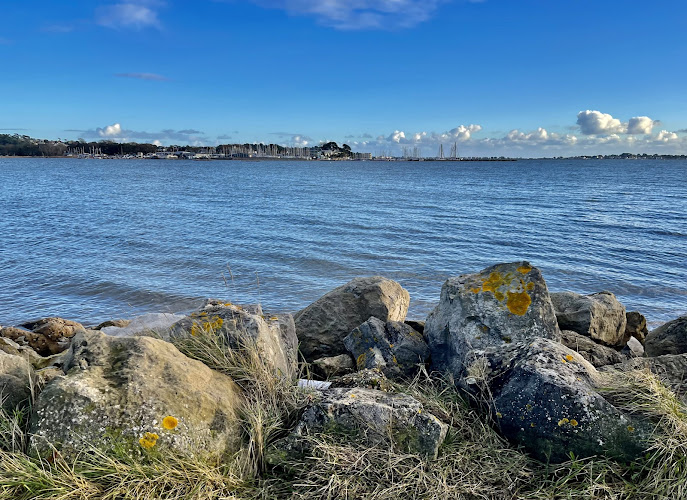 Whitecliff Harbourside Park