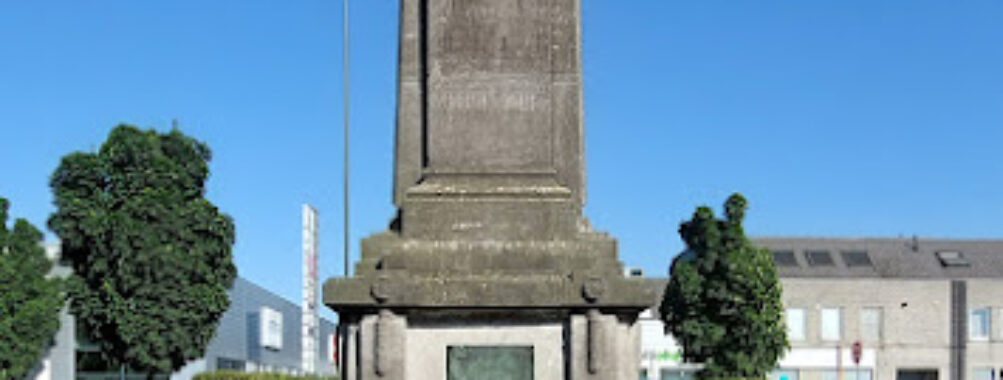 William Tyndale monument en park Travel Forum Reviews