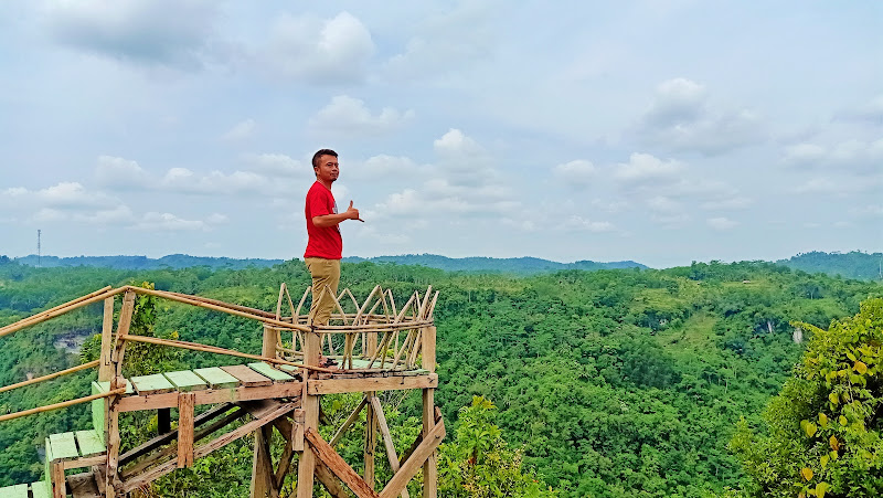 Wisata Gunung Kedok