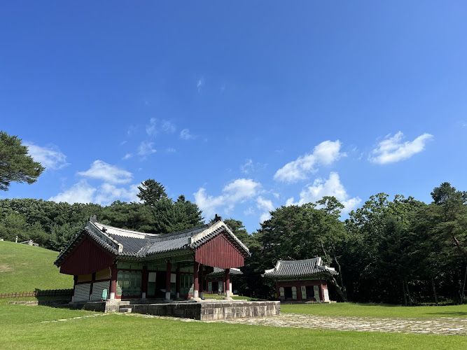 Yeongneung (Tomb of Crown Prince Hyojang & Crown Princess Hyosun)