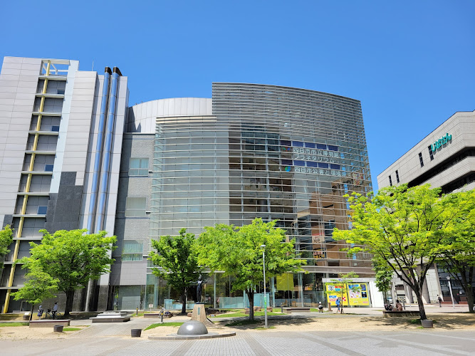 Yokkaichi Municipal Museum