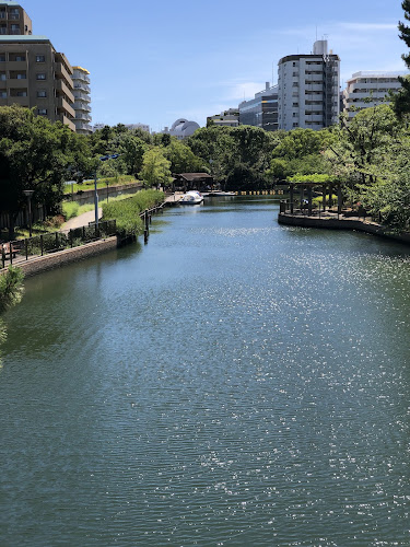 Yokojukken-gawa Shinsui Park