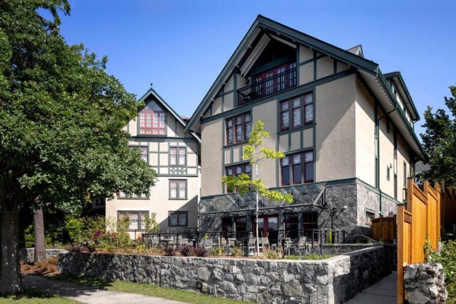 Exterior view of Abigail’s Hotel, a charming building located in Victoria, BC.