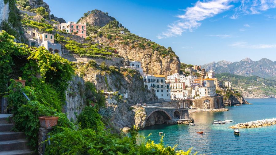 Locating Ravello and Amalfi