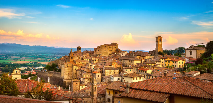 Panoramic view of Anghiari, a medieval village in Arezzo, Tuscany, showcasing its historic architecture and surrounding landscape