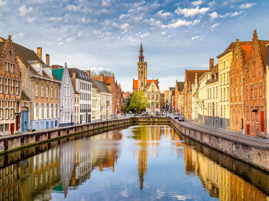 Bruges' Medieval Charms