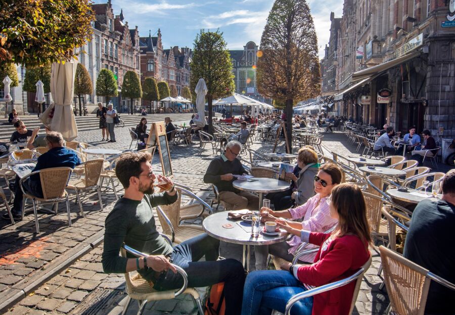 cafes around Oude Markt