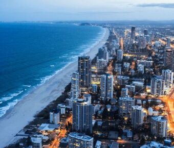 Where to Stay in the Gold Coast: 7 Best Areas & Hotels for Every Budget