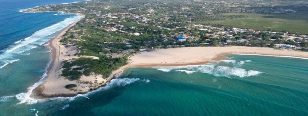 Where to Stay in Tofo Mozambique: Best Areas & Hotels by Budget