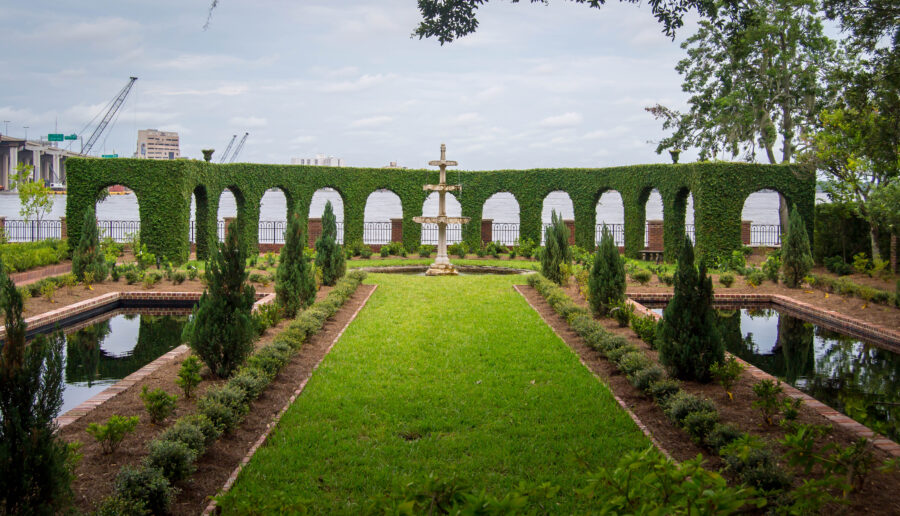 Cummer Museum of Art & Gardens in Jacksonville, showcasing art and beautiful gardens along the St. Johns River.