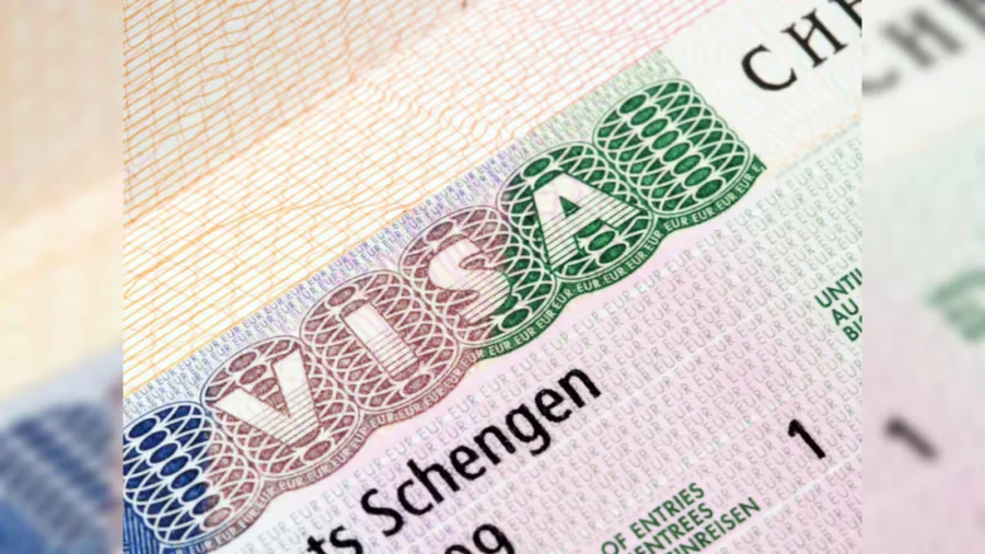 Schengen visa application process overview for travelers and tourists.