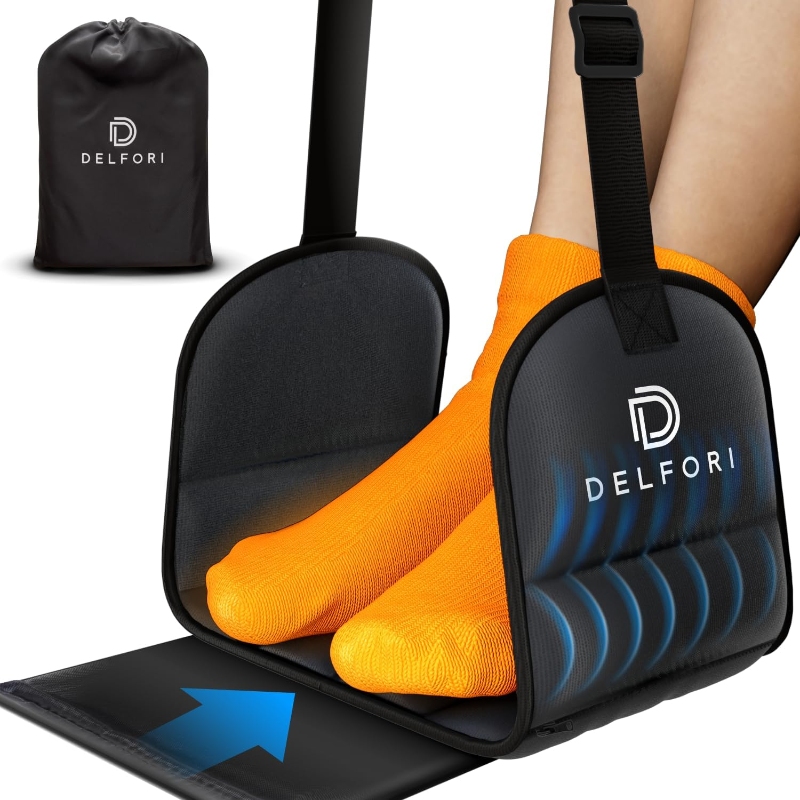 Portable Delfori foot warmer featuring a cushioned design, ideal for enhancing comfort while traveling by airplane.
