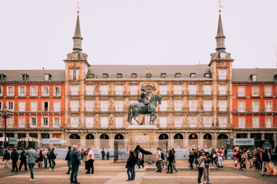 Madrid: Plaza Mayor And The Royal Palace