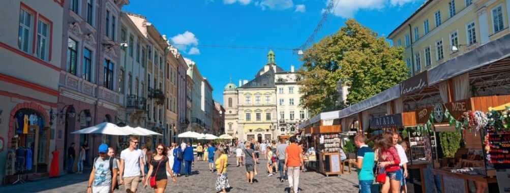 1 Month Europe Trip Cost: $5000 Budget Adventure