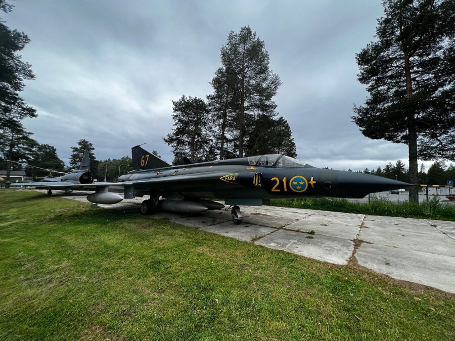 Flight Museum F 21