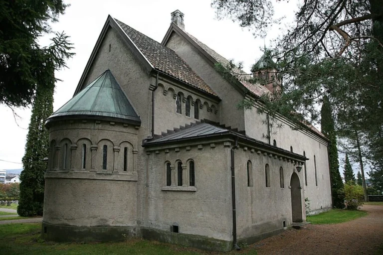 Gimsøy church