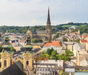 Linz Itinerary: 7 Must-See Highlights & Unique Ways to Explore Austria’s Cultural Gem