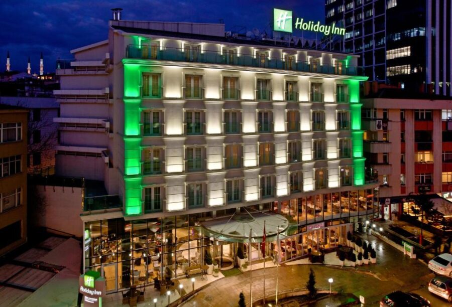 Exterior view of Holiday Inn Ankara – Kavaklıdere hotel in Istanbul, featuring contemporary design and inviting atmosphere.