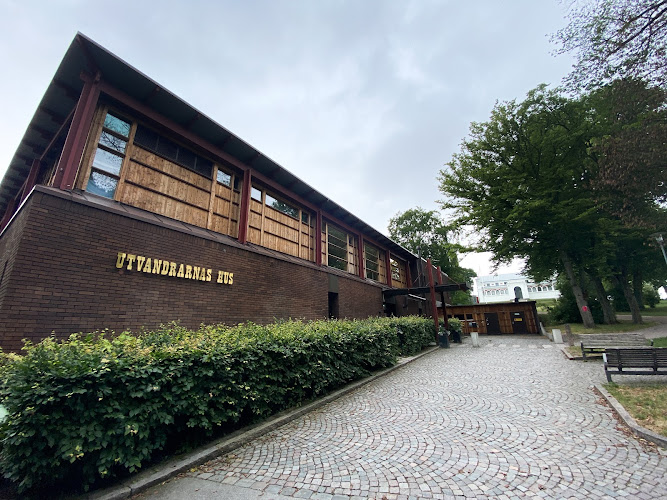 house of Emigrants