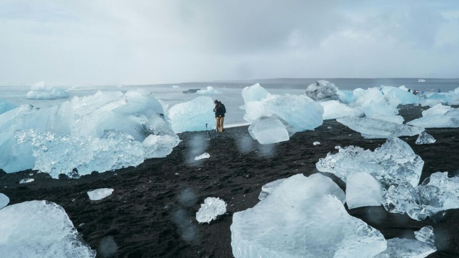 icebergs volcanic beach photo