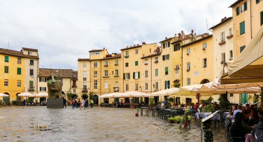 Staying in Lucca