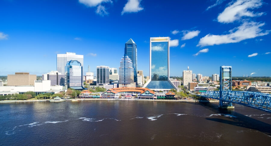 Panoramic view of Jacksonville, Florida, showcasing its vibrant skyline and the St. Johns River.